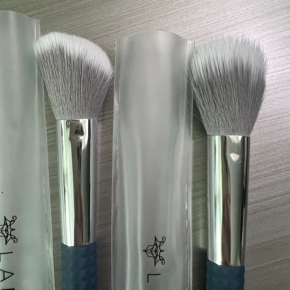 🎉HP🎉 NEW 6 Piece Perfect Complexion Lux Highlighter/Bronzer/Blush/Brushes Set - Picture 12 of 12